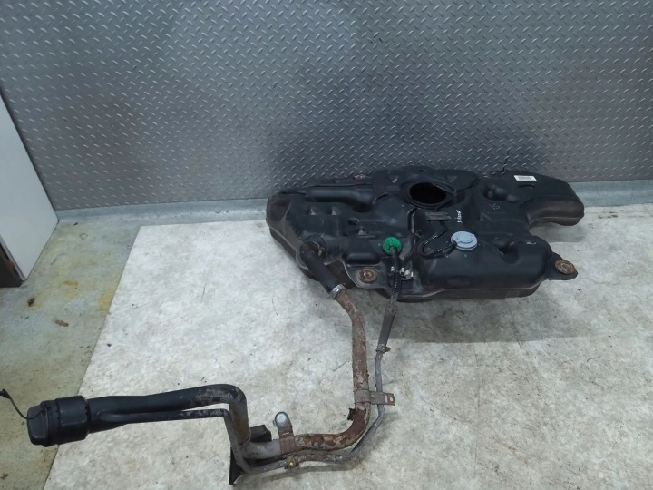 фото №6, Бак пального toyota avensis t270 7700105060
