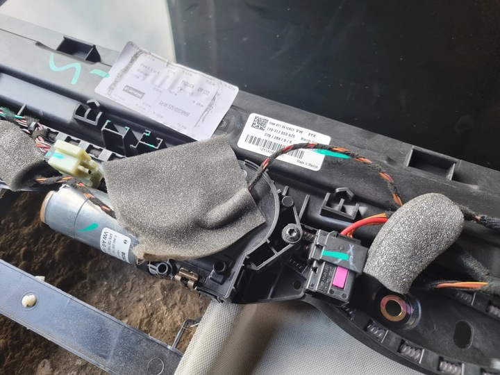 фото №15, Volkswagen tiguan allspace 2018 люки панорама