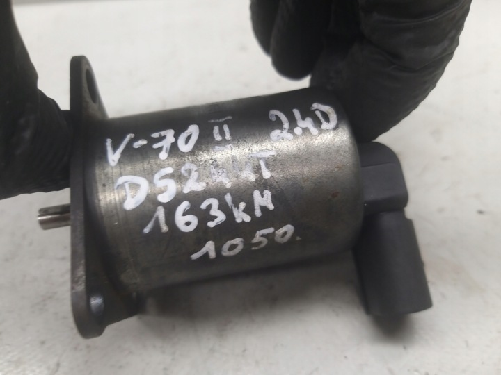 фото №11, Клапан egr выхлопных газов 2.4 d5 163km d5244t volvo v70 ii xc70 s80 53411462
