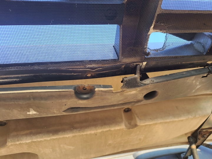 фото №10, Капот передня перед решітка volvo fh 12 13