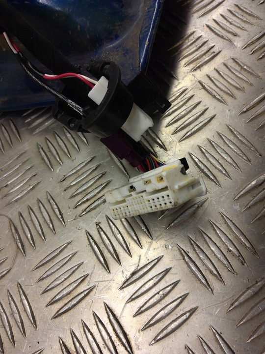 фото №14, Tesla модель 3 2019 перед сторона права двері передні