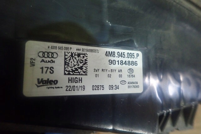 фото №5, Лампа задняя зад накладка audi q8 matrix 4m8945095p