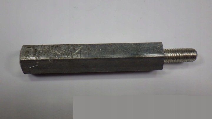 фото №1, Винт массовый акумулятора 4e0915113 audi a8 s8 d3