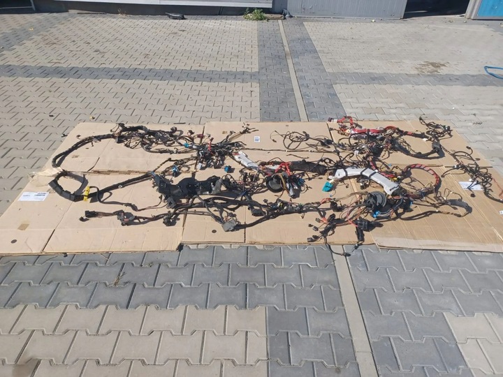 фото №1, Bmw 1 f20 f21 3.0 2013 джгут установка провід інтер'єру