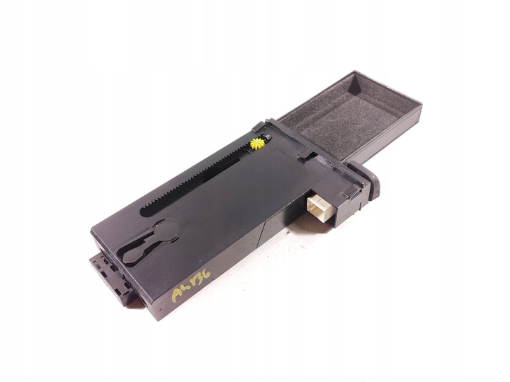 фото №8, Бардачок выдвижной ящик визитница audi a4 b6 8e1941561c