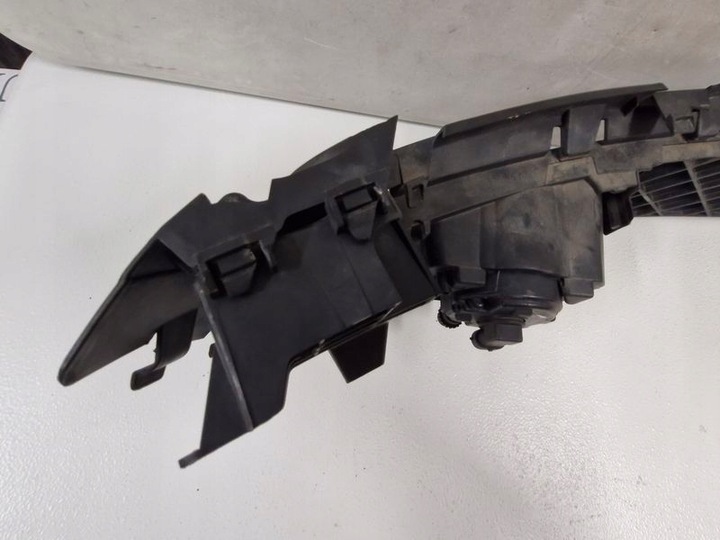 фото №11, Laguna iii gt решётка средняя нижняя решётка бампера перед передняя противотуманные фары