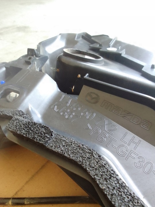 фото №11, Mazda cx50 23- панель под лобовым стеклом пластиковый va45-50-7n usa