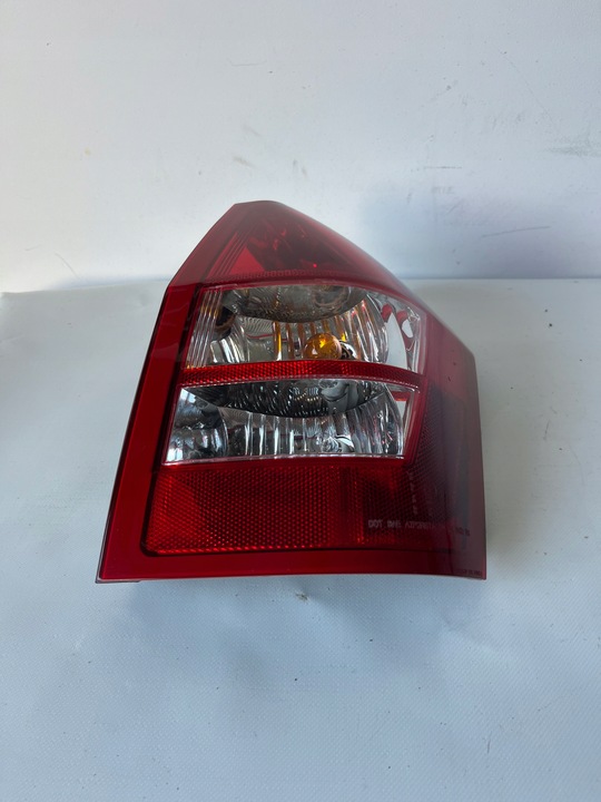 фото №4, 300c magnum універсал лампа права зад задня оригінал