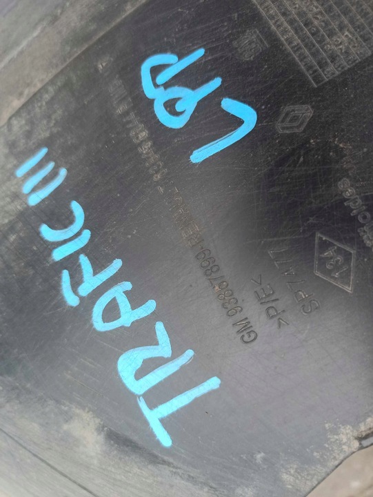 фото №7, Renault trafic iii vivaro підкрилок перед ліві 93867900 93867899