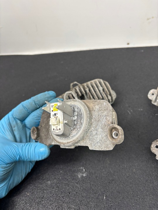 фото №6, Bmw f30 f31 jeż модуль led лампи лівий праві перед bi-xenon