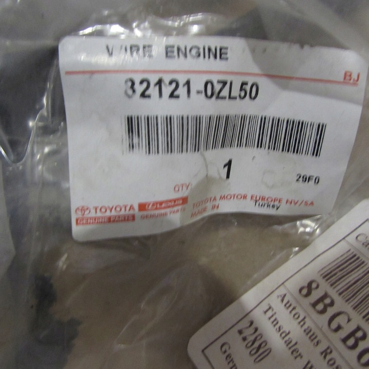 фото №8, Установка двигуна toyota corolla e 21 82121-0zl50