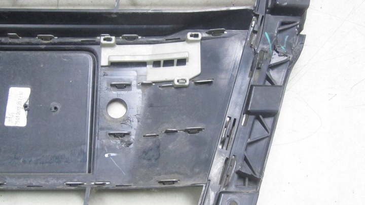 фото №7, Audi a4 b9 решітка радіатора решітка бампера перед 8w0853651 15-