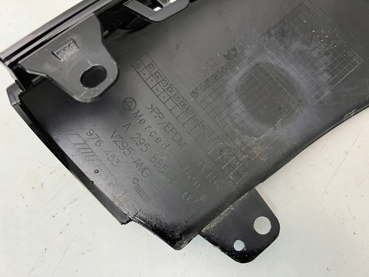 фото №8, Mercedes eqe w295 v295 amg накладка бампера перед