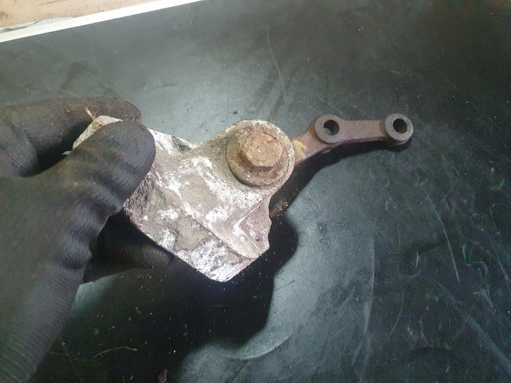 фото №5, Автомобіль fiat 126 малюк fsm кронштейн тяг кермових справний оригінал