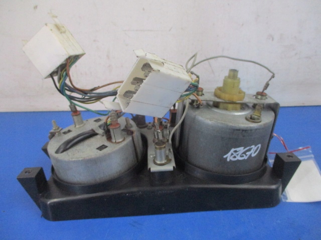 фото №6, Вартбург 1.3 спідометр  прилади wskazanie 50tys km