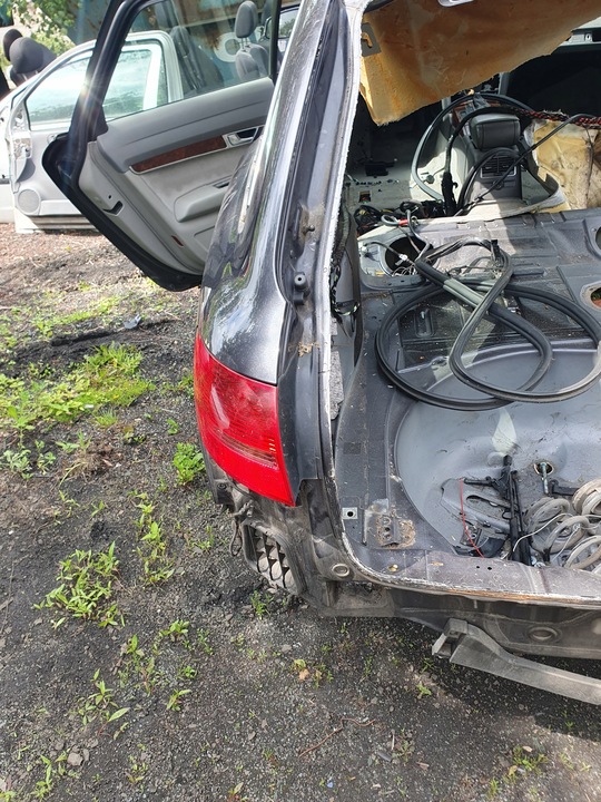 фото №10, Стекло задняя правая зад универсал кузовная audi a6 c6 2005 2,4b 180km lz7q