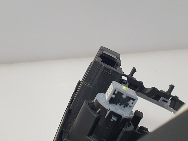 фото №12, Seat ibiza v 5 dekor рамка зміни коробки передач полиця pod indukcję 6f0863283 eu