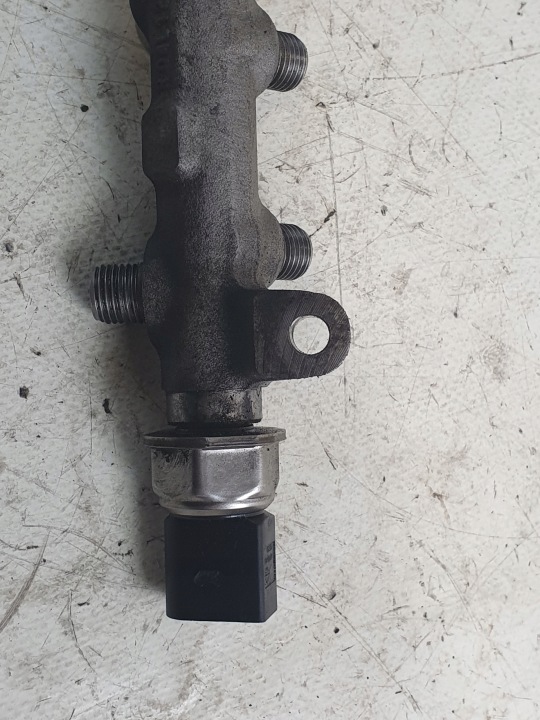 фото №11, Паливна рейка  oem номер 04l089g volkswagen passat b8 2.0tdi 15r.