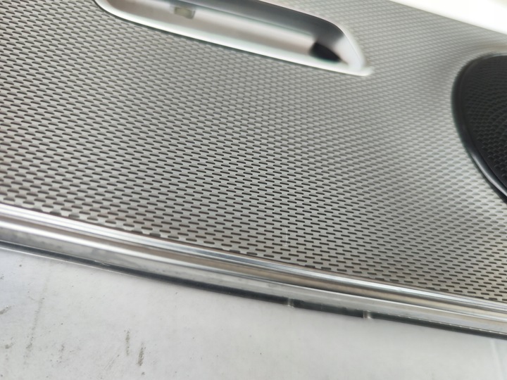 фото №8, Dekor планка дверь левая перед mercedes w213