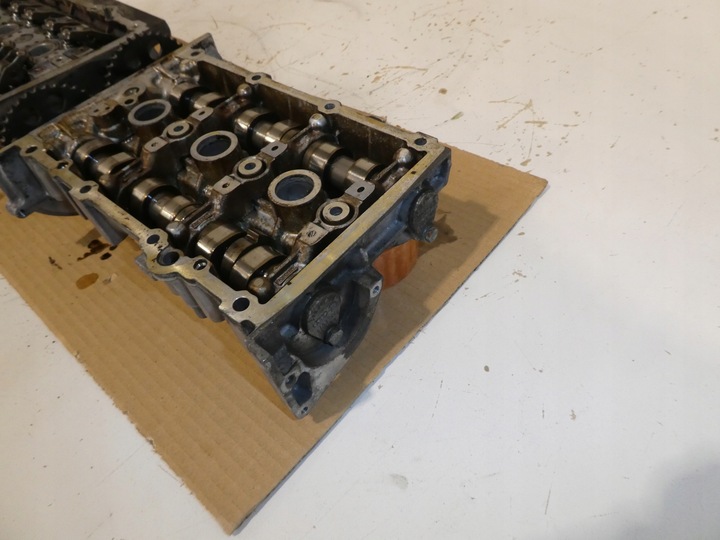 фото №7, Головка двигателя 03e103373c skoda fabia 1 i 1.2 12v