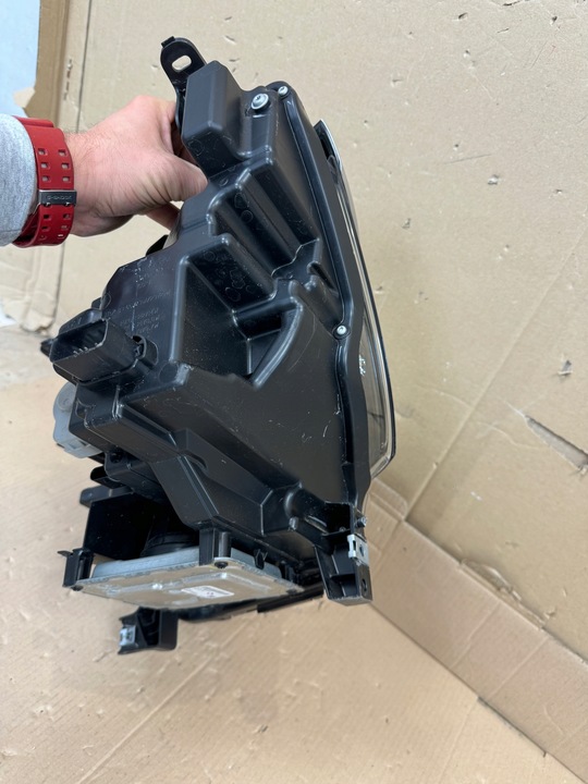 фото №15, Vw amarok ii 22- лампа повний led права гарна org