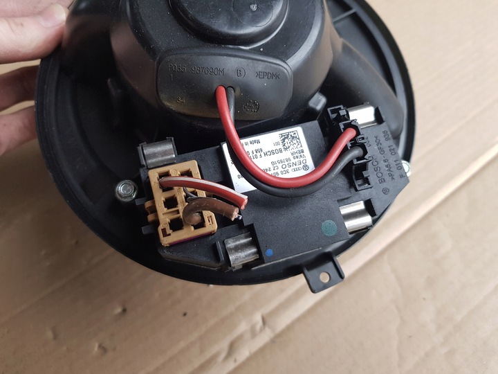 фото №7, Повітродувка повітропровід + резистор / seat leon ii vw golf v audi a3 8p / перевірена