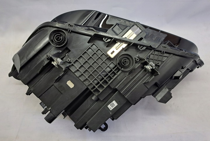фото №13, Лампи l/r повний led bmw x1 f48 рестайлінг 63.11-5a01171-02 / 63.11-5a01172-02