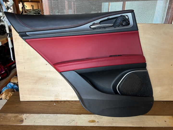фото №1, Alfa romeo stelvio боковина обивка дверь левый зад левая задняя