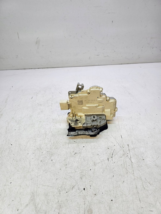 фото №1, Замок двері лівий зад audi a6 c7 q3 4g0839015b 9-pin