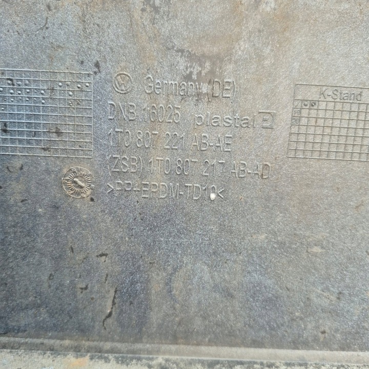 фото №12, Vw touran 1t0 cross 10-15 бампер перед передний 1t0807221ab spr