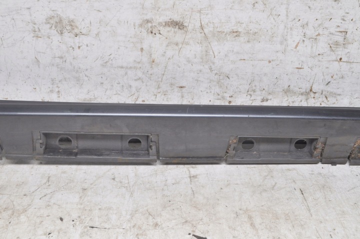 фото №6, Toyota yaris iv накладка пороговая правая 75850-k0080