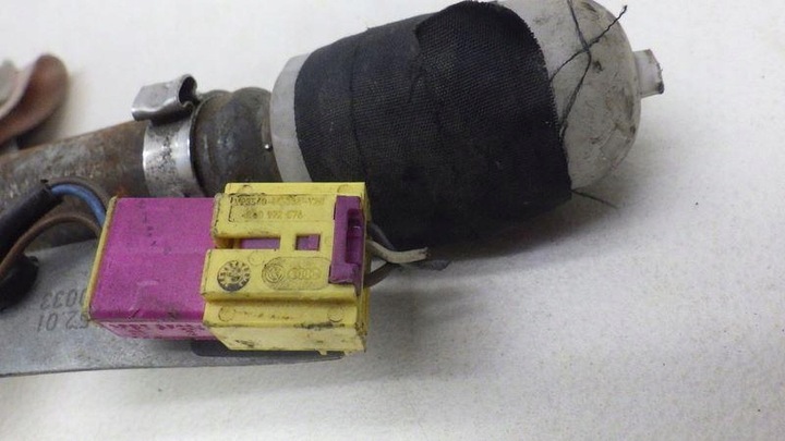 фото №7, Шторка подушка безпеки права audi a4 b6 8e5880741a