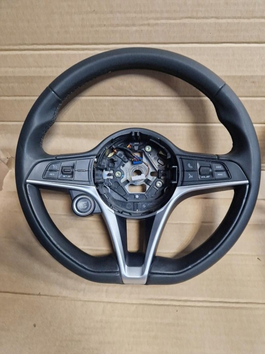 фото №1, Руль кожа alfa romeo stelvio