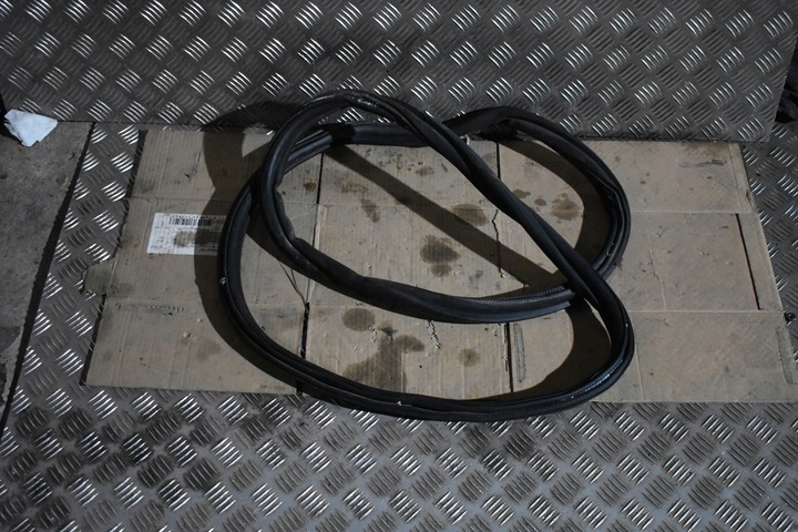 фото №1, Идеальная прокладка крышки задняя porsche taycan 1