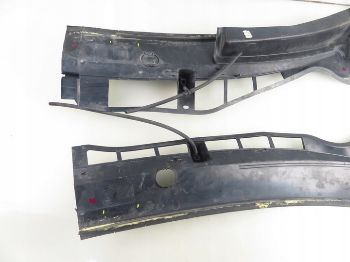 фото №12, Панель під лобовим склом skoda octavia i combi 1u5 1u0819404c 1u0819403c