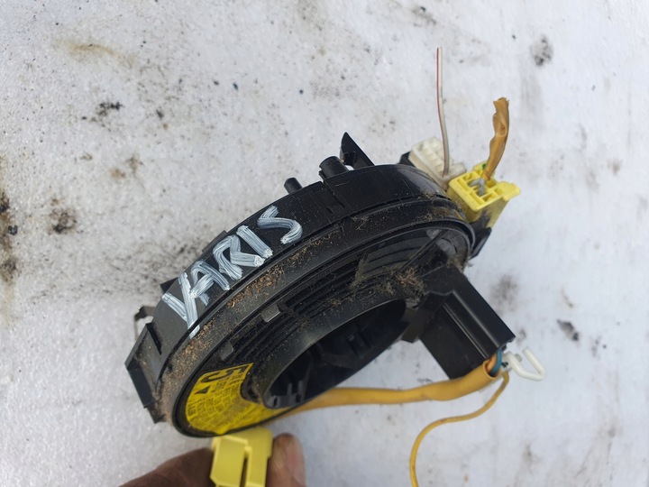 фото №12, Панель под лобовым стеклом пластиковый перед toyota yaris 1 i 1997-2001 1.3 бензин