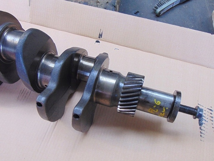 фото №7, Volvo fl6 220 02r d6b wał коленчатый