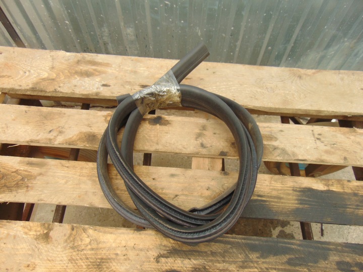 фото №1, Прокладка двері лівий зад ford focus mk3 hb