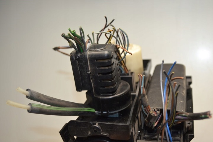 фото №11, Mercedes w124 панель обігріву клімат кнопки