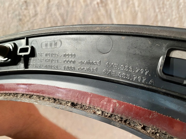 фото №8, Audi e-tron 4ke планка na крило лівий перед