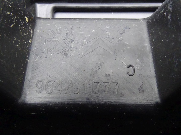 фото №7, Citroen c4 i 04-10 купе 3d планка накладка крышки зад багажника 9647911777