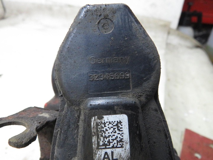 фото №7, Супорт гальмівний лівий зад bmw 6 f06 f12 f13 640d м-пакет 32345699