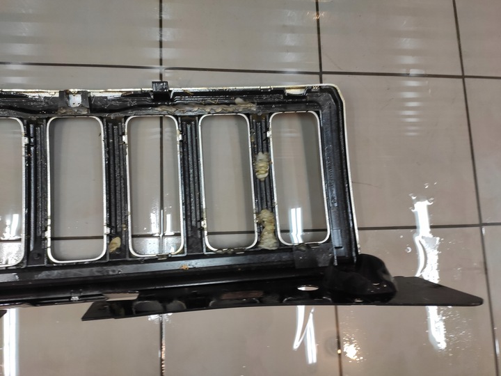 фото №10, Jeep commander xk xh решітка решітка радіатора оригінал чорний рамка