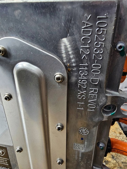 фото №8, Tesla модель s 2016 зарядное устройство do акумулятора