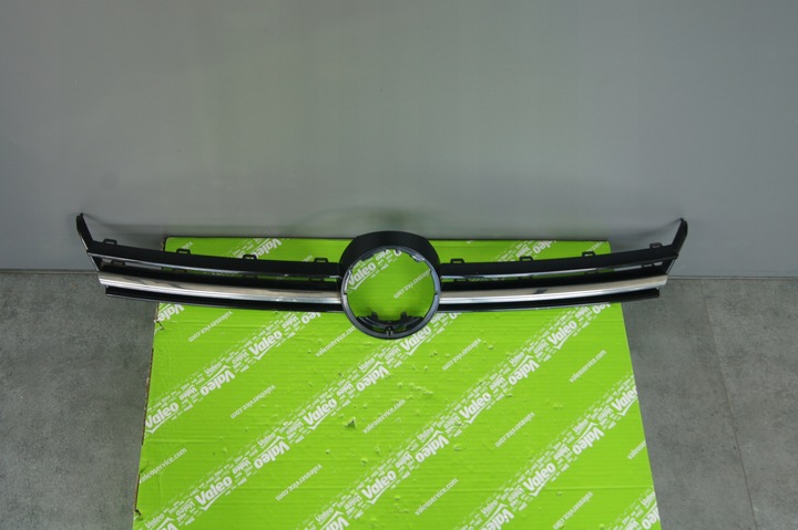 фото №1, Планка решётка радиатора vw golf vii 2012-2016