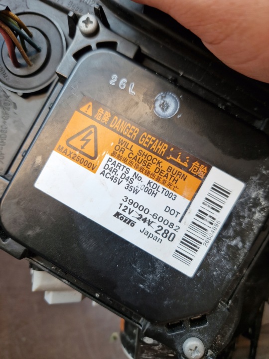 фото №8, Toyota gt86 лампа перед ліва ксенон led