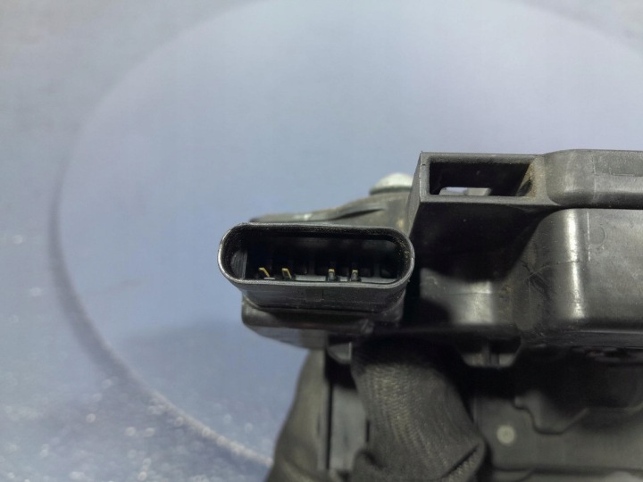 фото №7, Mercedes a w177 замок дверь перед передний правое 4 pin a1770032999