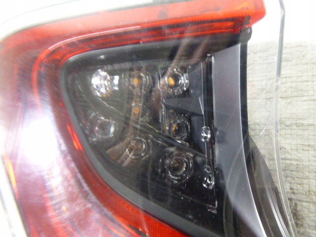 фото №3, Toyota c-hr chr лампа левый зад led