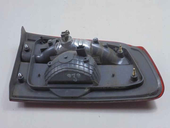 фото №8, Mazda 626 gf 00-02 фара зад права з кришки універсал stanley p0662