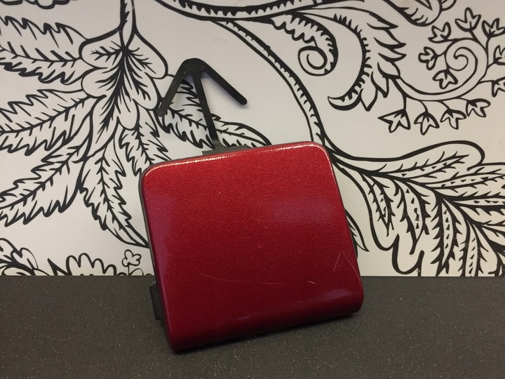 фото №1, Dacia logan заглушка фаркоп бампера зад 12-15